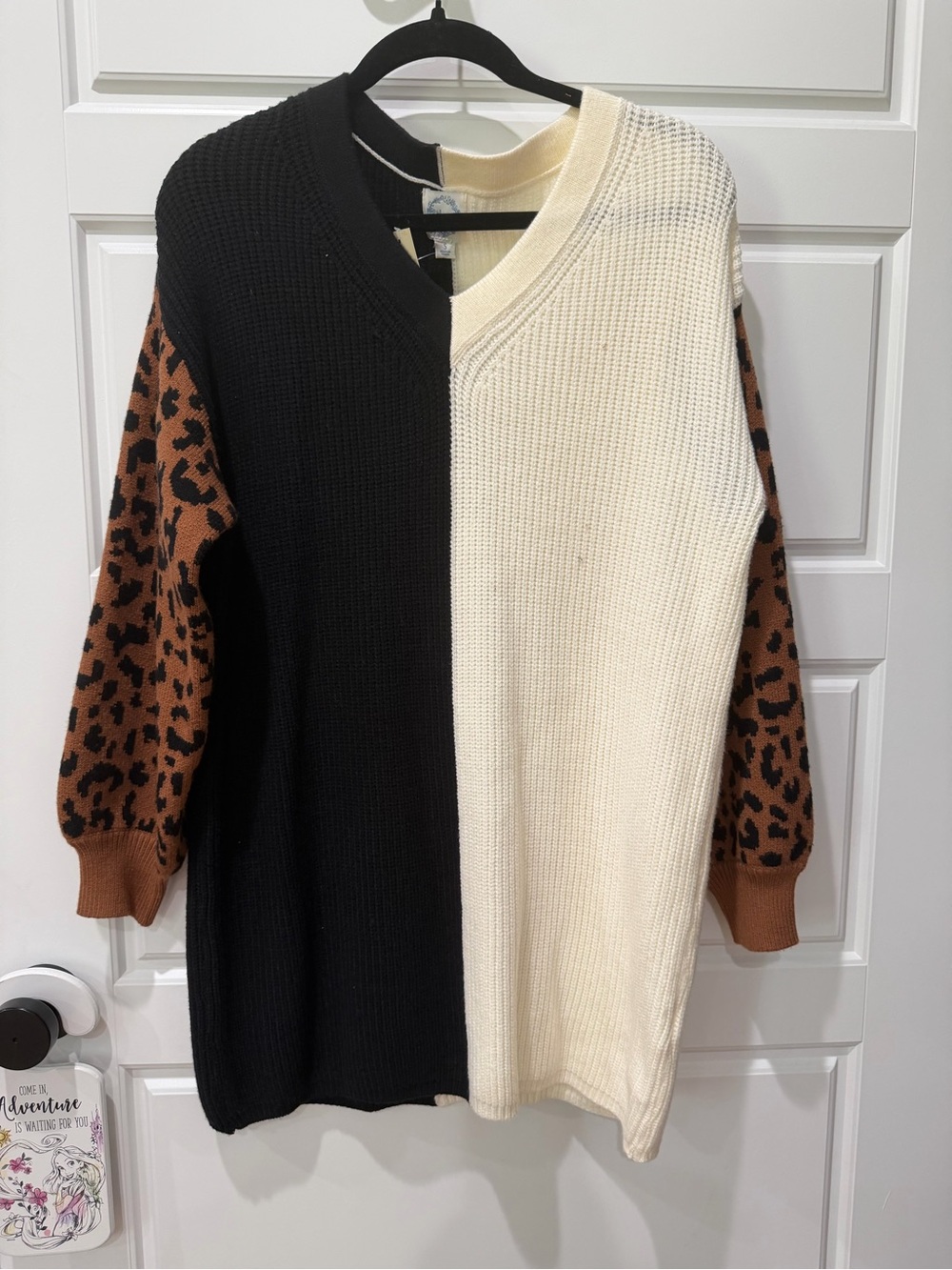 Colorblock Black & Cream Leopard Sleeve Women's Sweater